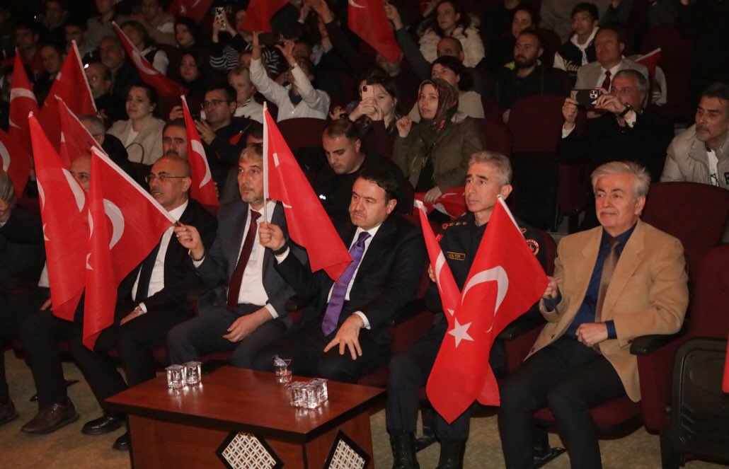 Kütahya’da “Kim Var?” temalı sanat etkinliği yapıldı 2