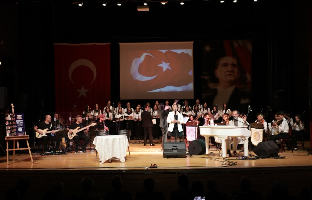 Kütahya’da “Kim Var?” temalı sanat etkinliği yapıldı 1
