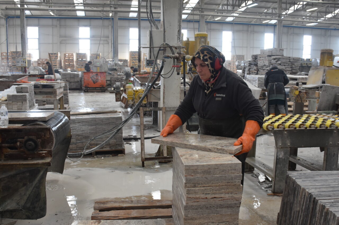 Afyonkarahisar'dan 120 Ülkeye 207 Milyon Dolarlık Mermer Ihracatı1