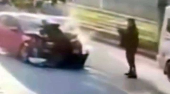 Aydın’da Polise Çarpıp Fotoğrafını Paylaşan Sürücü Gözaltında (1)