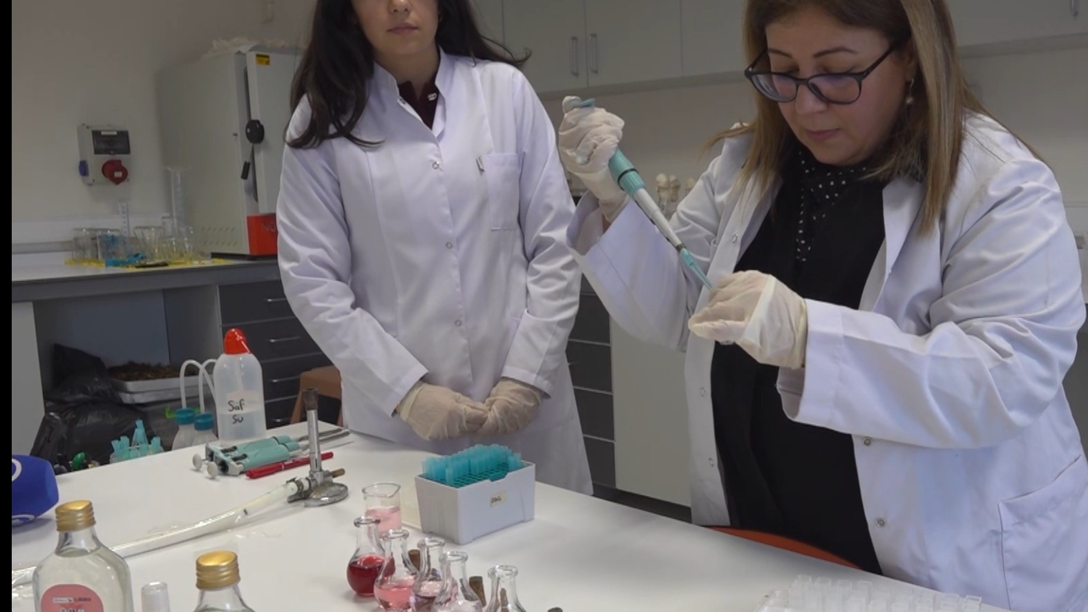 Bilecik’te Yetiştirilen Nardan Parfüm Ve Kolonya Üretildi 2