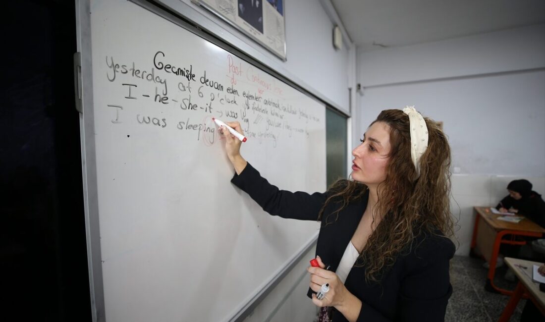 Bursalı Öğretmene Uluslararası Iki Büyük Ödül1