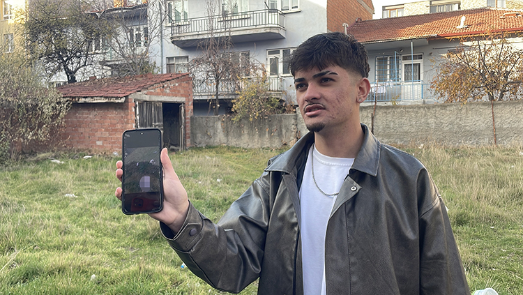 Eskişehir'de Boş Arazide 8 Ölü Kedi Bulundu1