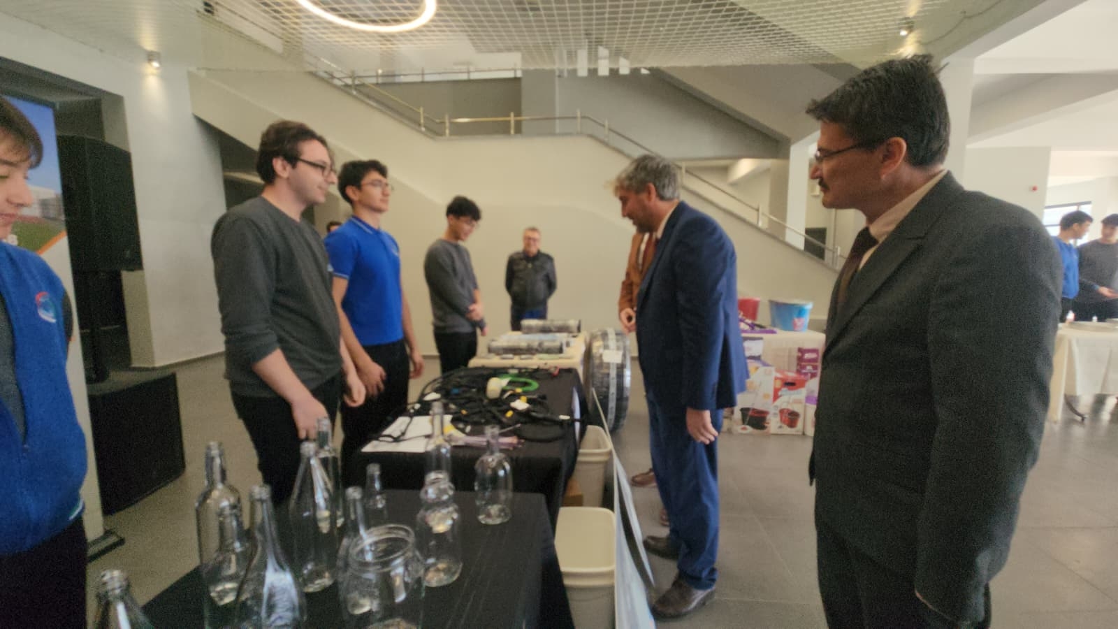 İl Millî Eğitim Müdürümüz Mustafa Yilmaz, Yerli Malı Haftası Kapsamında Düzenlenen Sergiyi Ziyaret Etti1