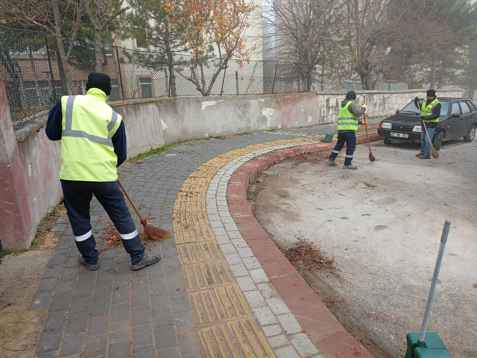 Kütahya 100. Yıl Mahallesi’nde Temizlik Çalışması (3)