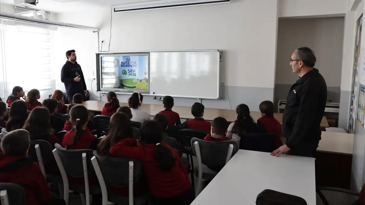 Kütahya Atakent Ortaokulunda Sıfır Atık Bilinci Eğitimi Verildi 1