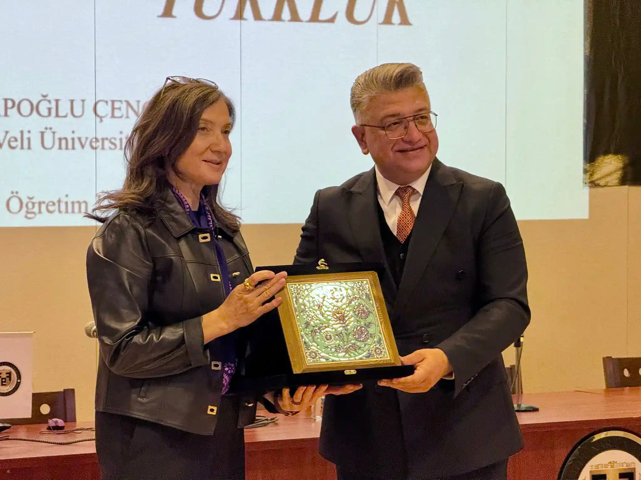 Kütahya Dpü’de Türk Dilinin Tarihi Konuşuldu