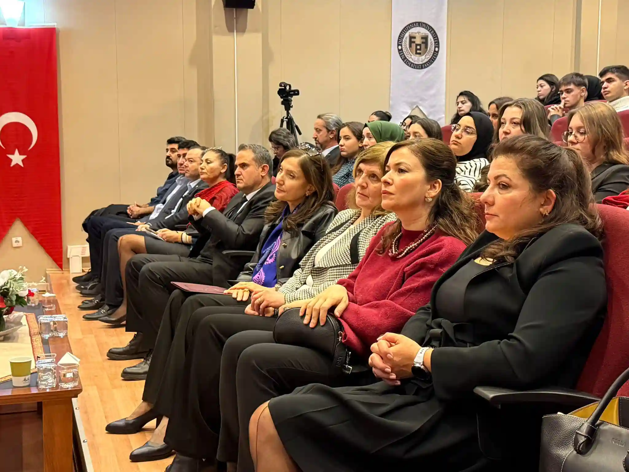 Kütahya Dpü’de Türk Dilinin Tarihi Konuşuldu3