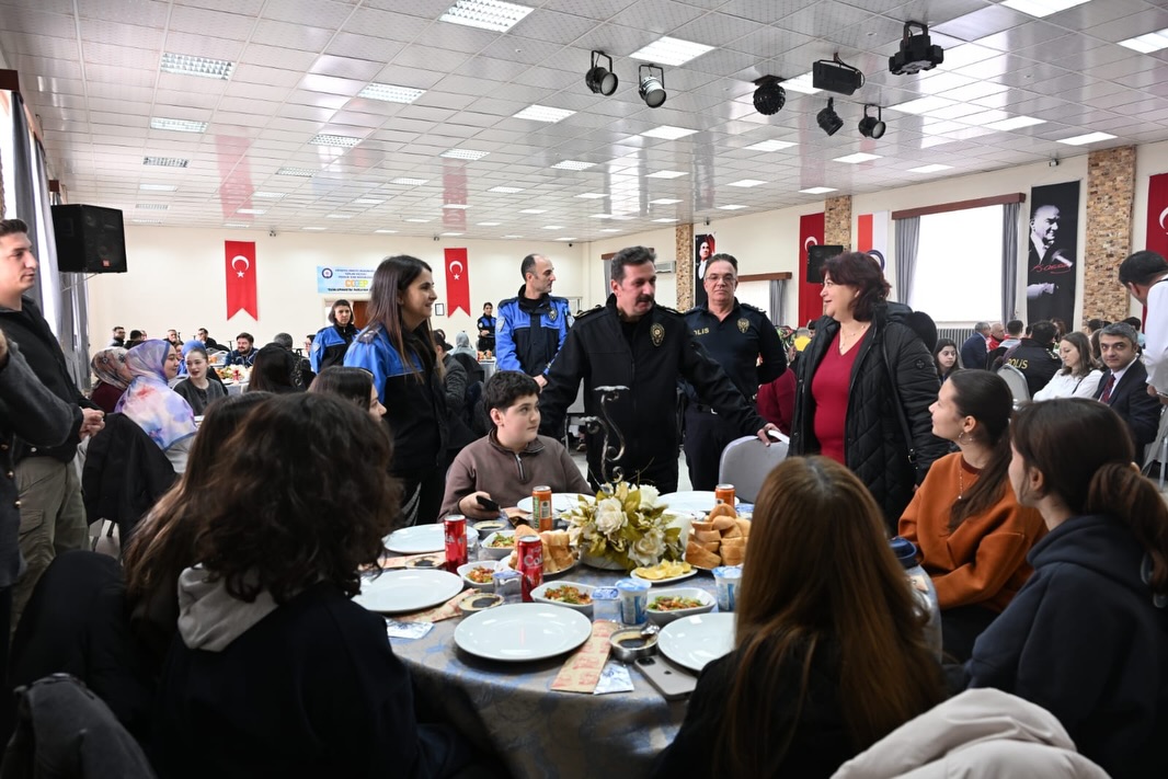 Kütahya Dumlupınarda Parlayan Yıldızlar Projesi Tamamlandı2