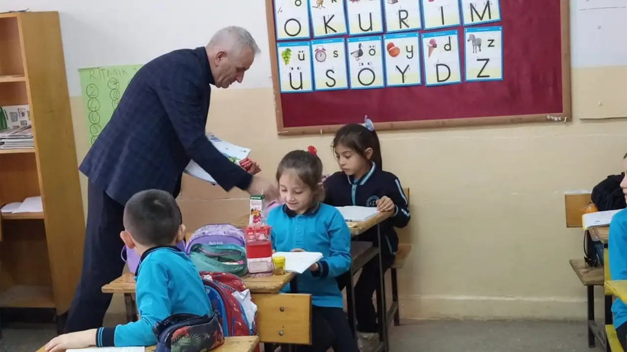 Kütahya Emet’te Örencik İlkokulunda Sıfır Atık Eğitimi Verildi 2