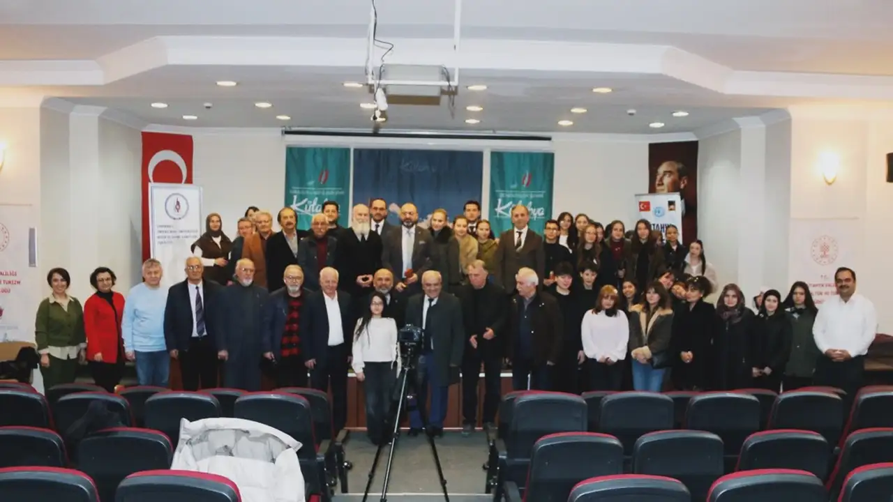 Kütahya Osb Başkanı Tolga Eskioğlu Gençlerle Bir Araya Geldi 2