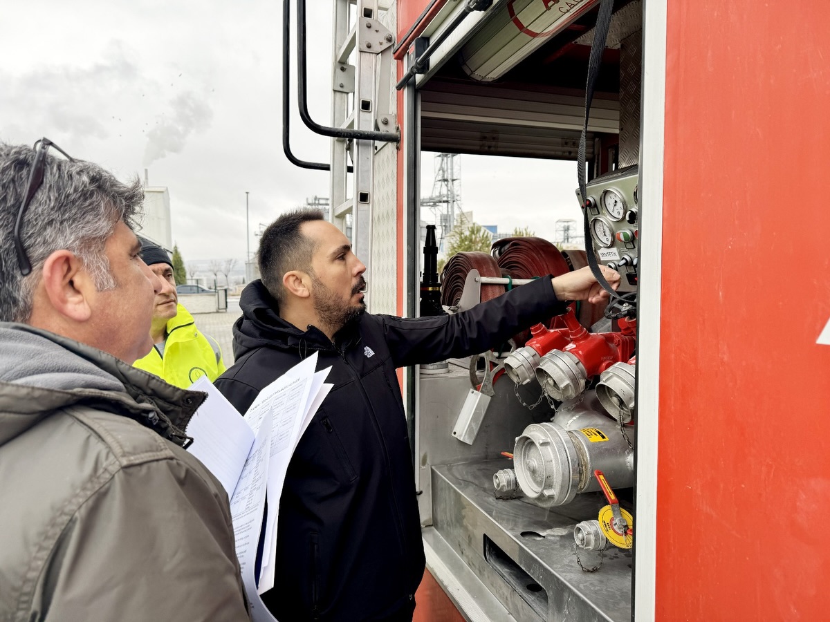 Kütahya Osb’de Itfaiye Personeli Olmak Için Ter Döktüler (1)