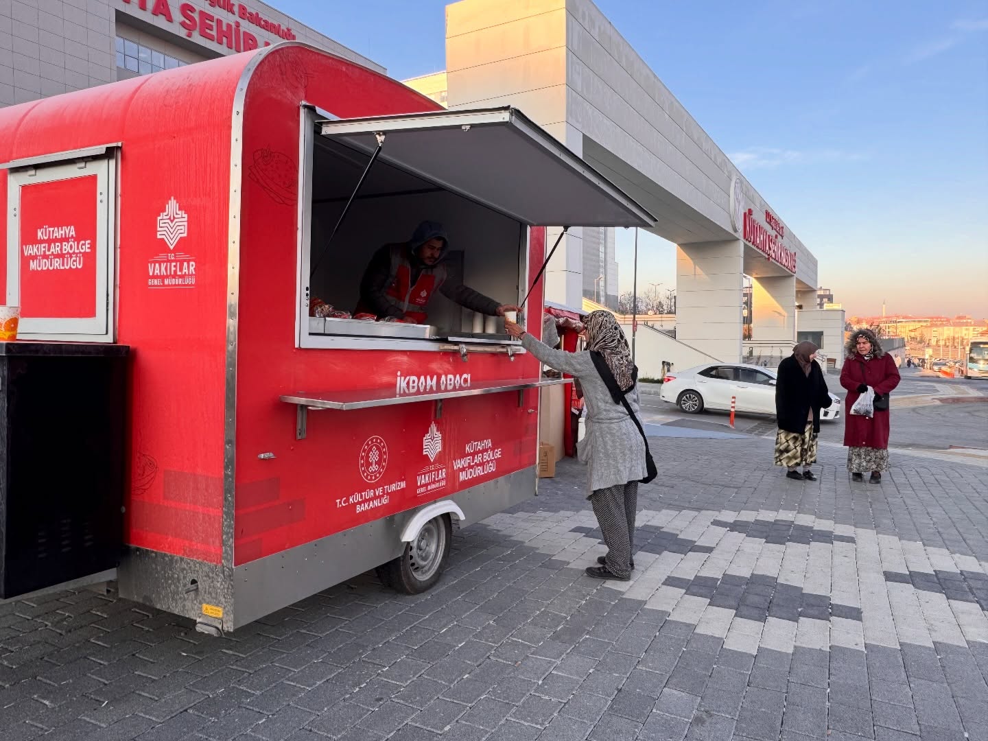 Kütahya Şehir Hastanesi Önünde Sabah Çorbası Ikramı2