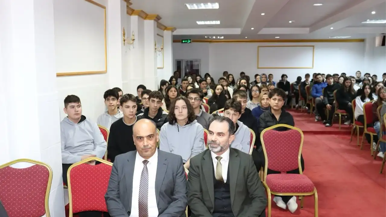 Kütahya Tavşanlı’da Öğrencilere Kur’an I Kerim Dağıtıldı 2