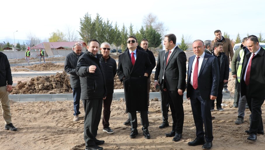 Kütahya Valisi Çavdarhisar Devlet Hastanesini Ziyaret Etti3