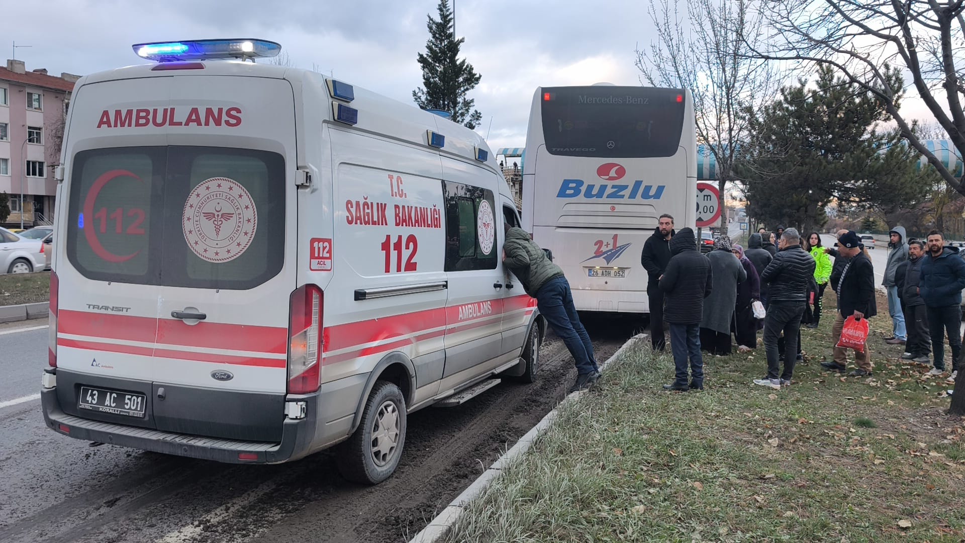 Kütahya’da 6 Araç Birbirine Girdi, Yaralılar Var (3)