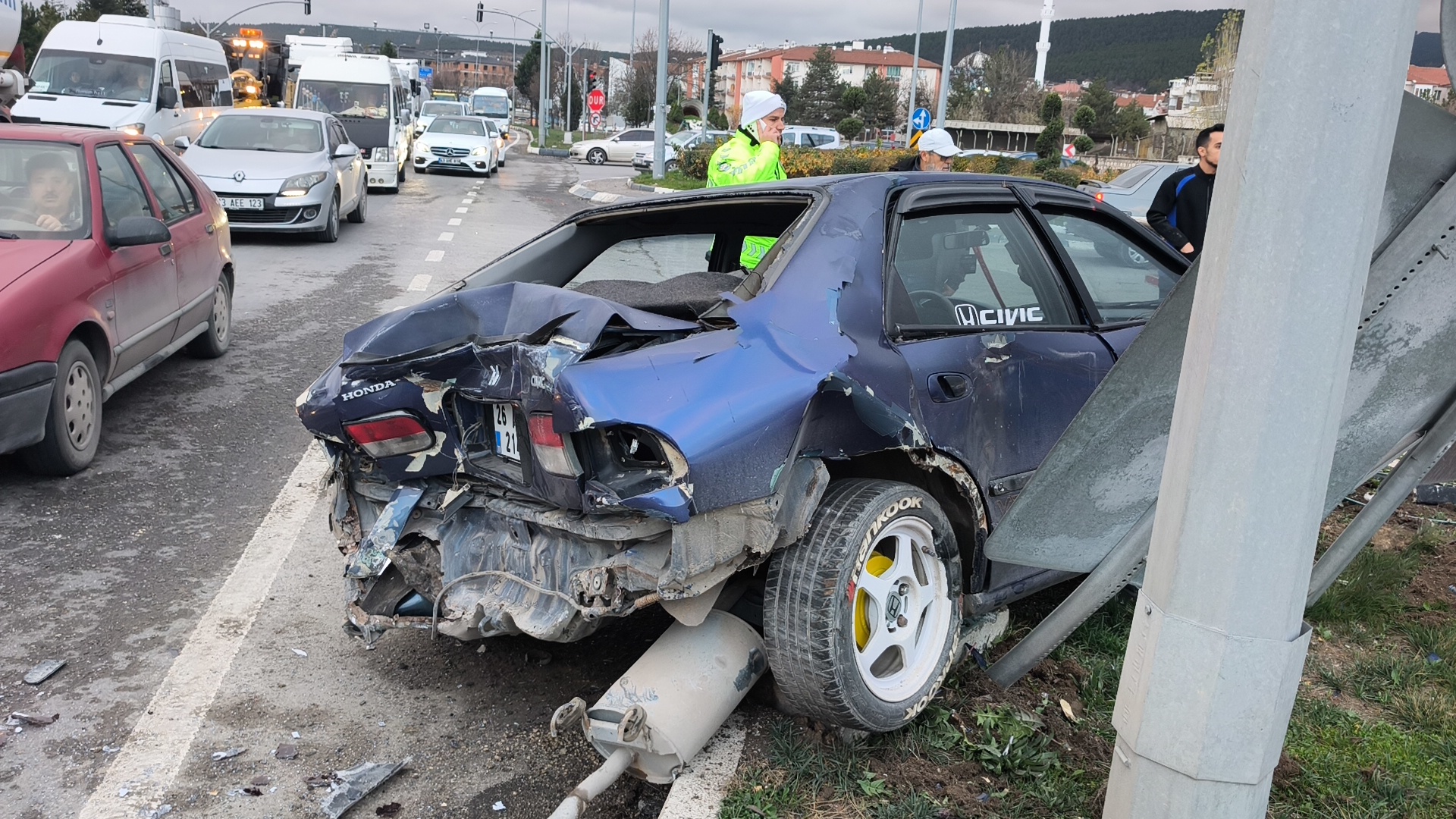 Kütahya’da 6 Araç Birbirine Girdi, Yaralılar Var (6)