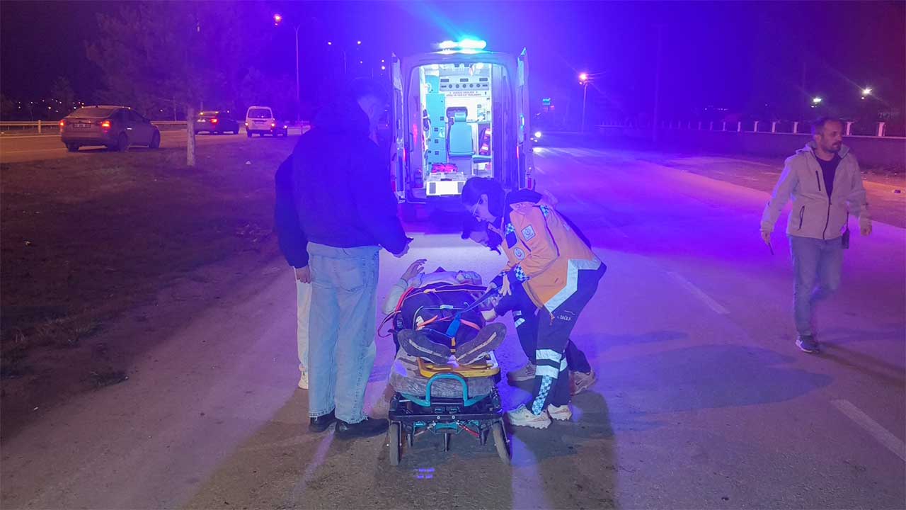 Kütahya'da Aşırı Hız Kazaya Neden Oldu, 1 Yaralı9