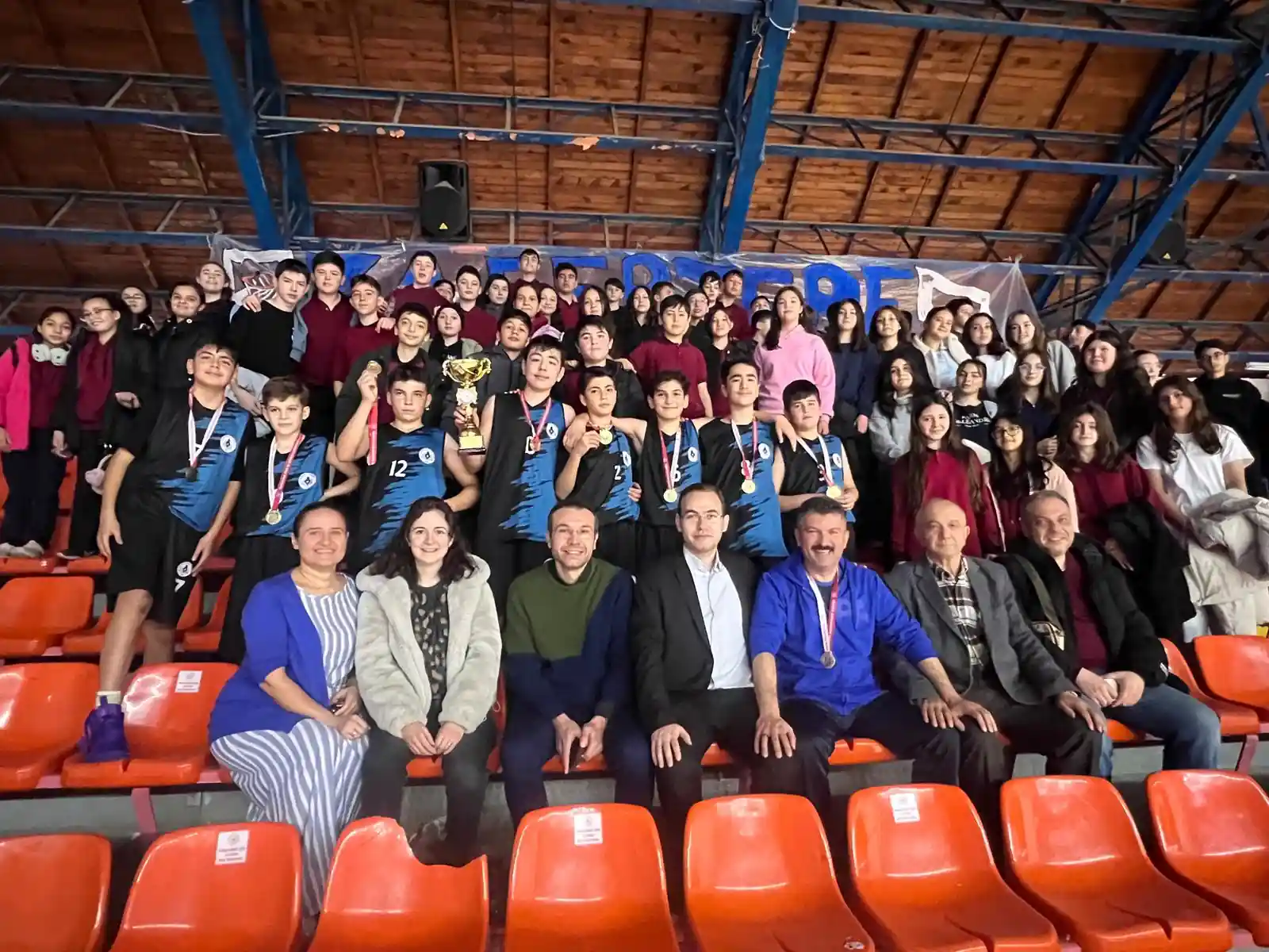 Kütahya’da Basketbolda Şampiyon Zafertepe Ortaokulu 2