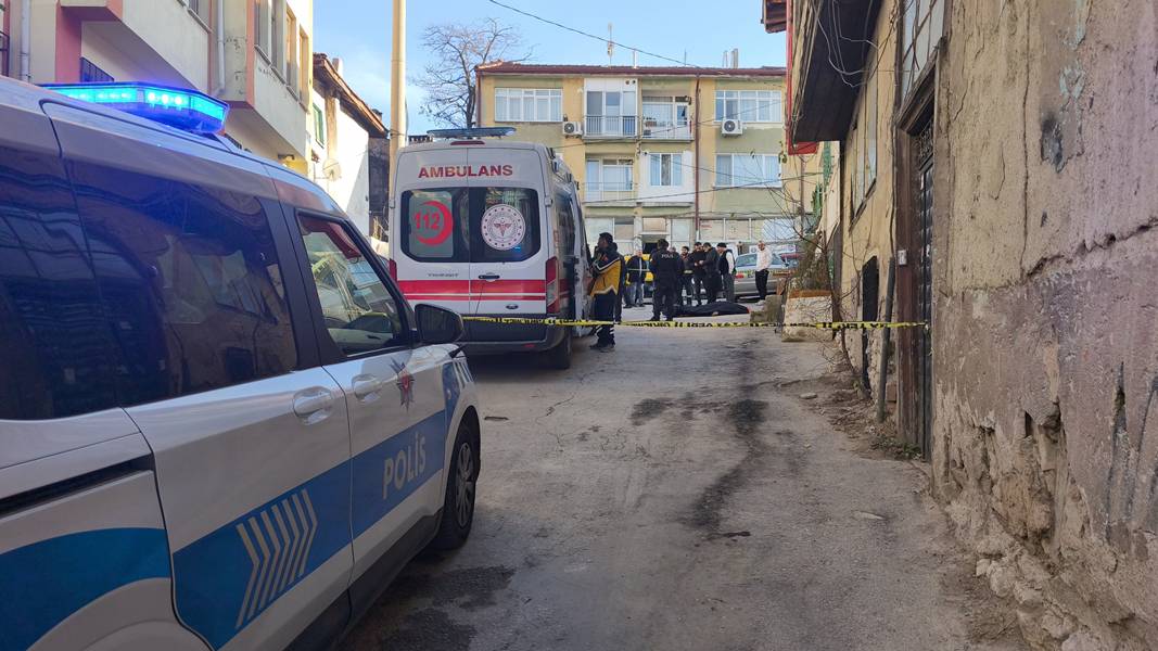 Kütahya'da Boya Ustasını Ölüm Sokakta Yakaladı (1)