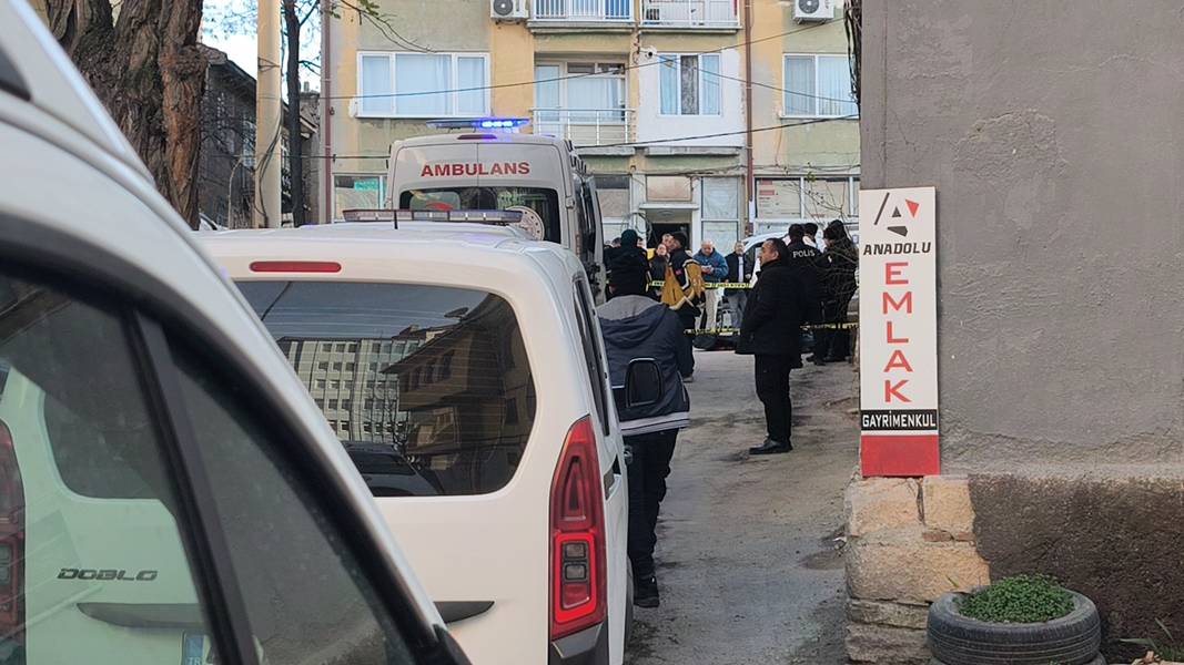 Kütahya'da Boya Ustasını Ölüm Sokakta Yakaladı (3)