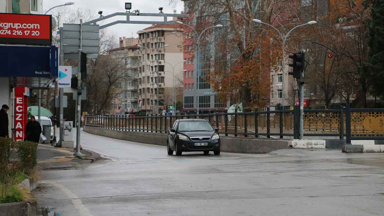 Kütahya’da Büyük Çaplı Elektrik Kesintisi Tepkilere Neden Oldu4