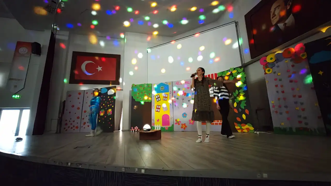 Kütahya’da Çocuk Tiyatrosu Büyük Ilgi Gördü 2