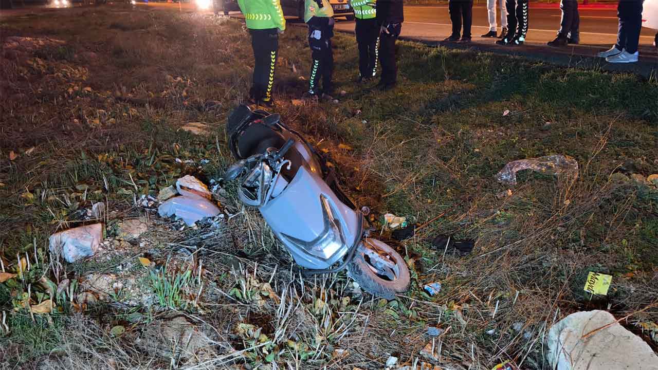 Kütahya’da Direksiyon Hakimiyetini Kaybetti, Devrildi