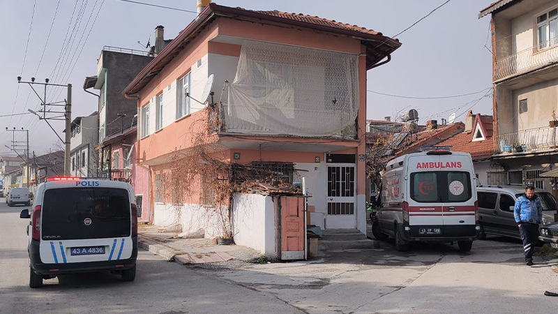 Kütahya’da Oğlu Babasını Evde Ölü Buldu (4)