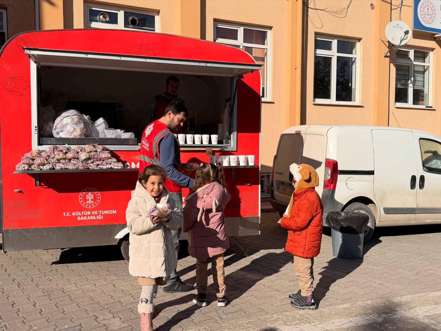 Kütahya’da Öğrencilere Vakıf Çorbası Ikramı Yapıldı2