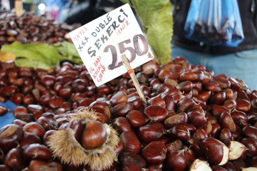 Kütahya’da Vatandaşların Kestaneye Ilgisi Arttı (1)