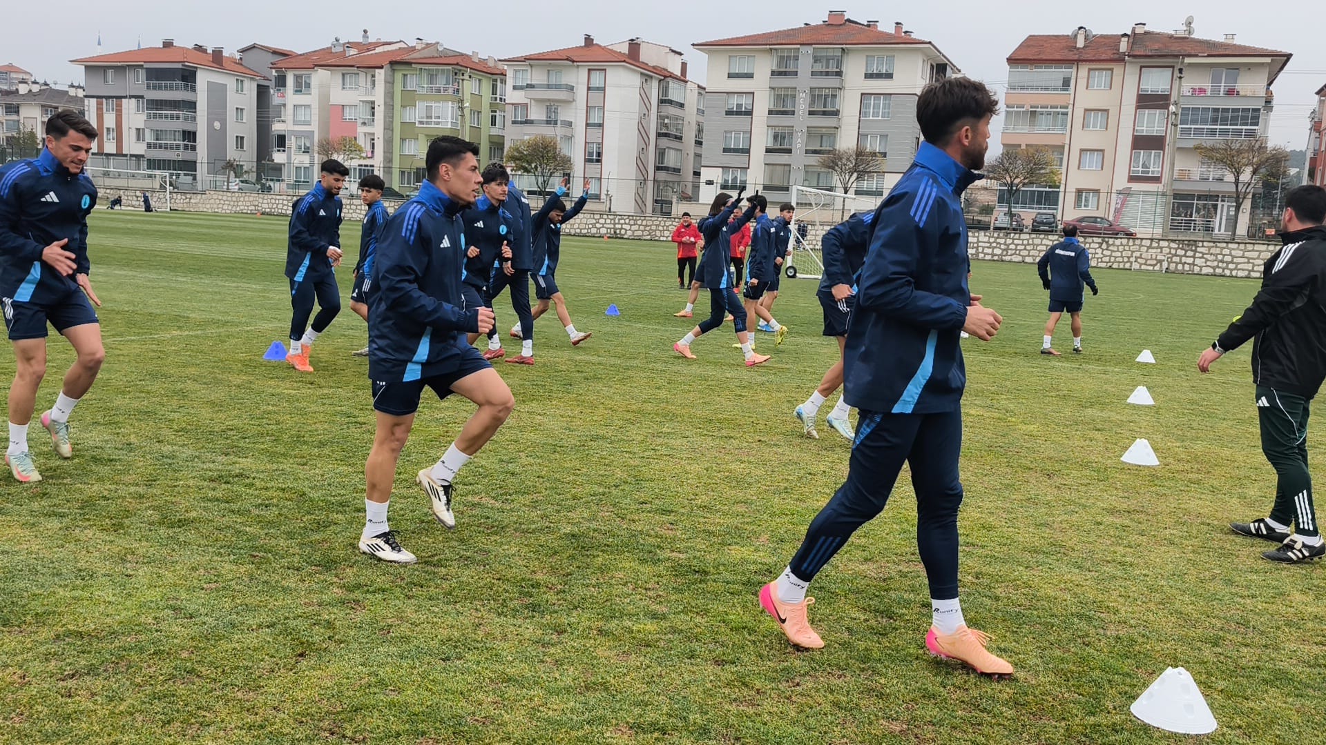 Kütahyaspor Hem Rekoru Hem Seriyi Sürdürmenin Peşinde (4)