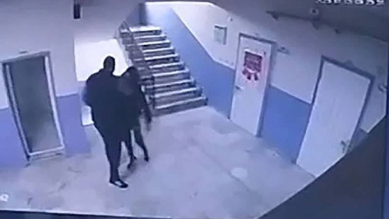 Manisa’da Otizmli Öğrenciyi Merdivenden Iten Okul Müdürü Hakim Karşısında