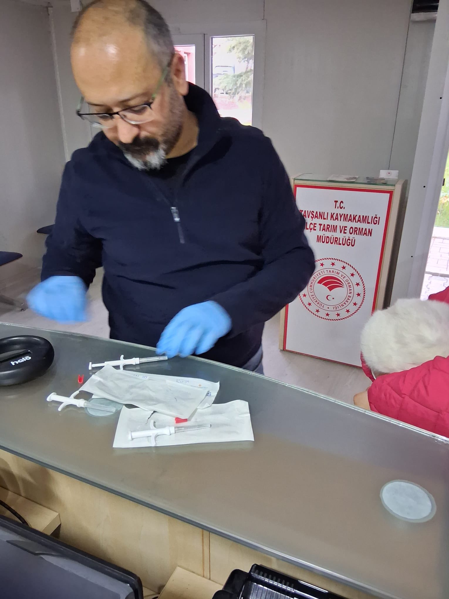 Tavşanlı’da Kedi Ve Köpeklere Mikroçip Ve Kuduz Aşısı1