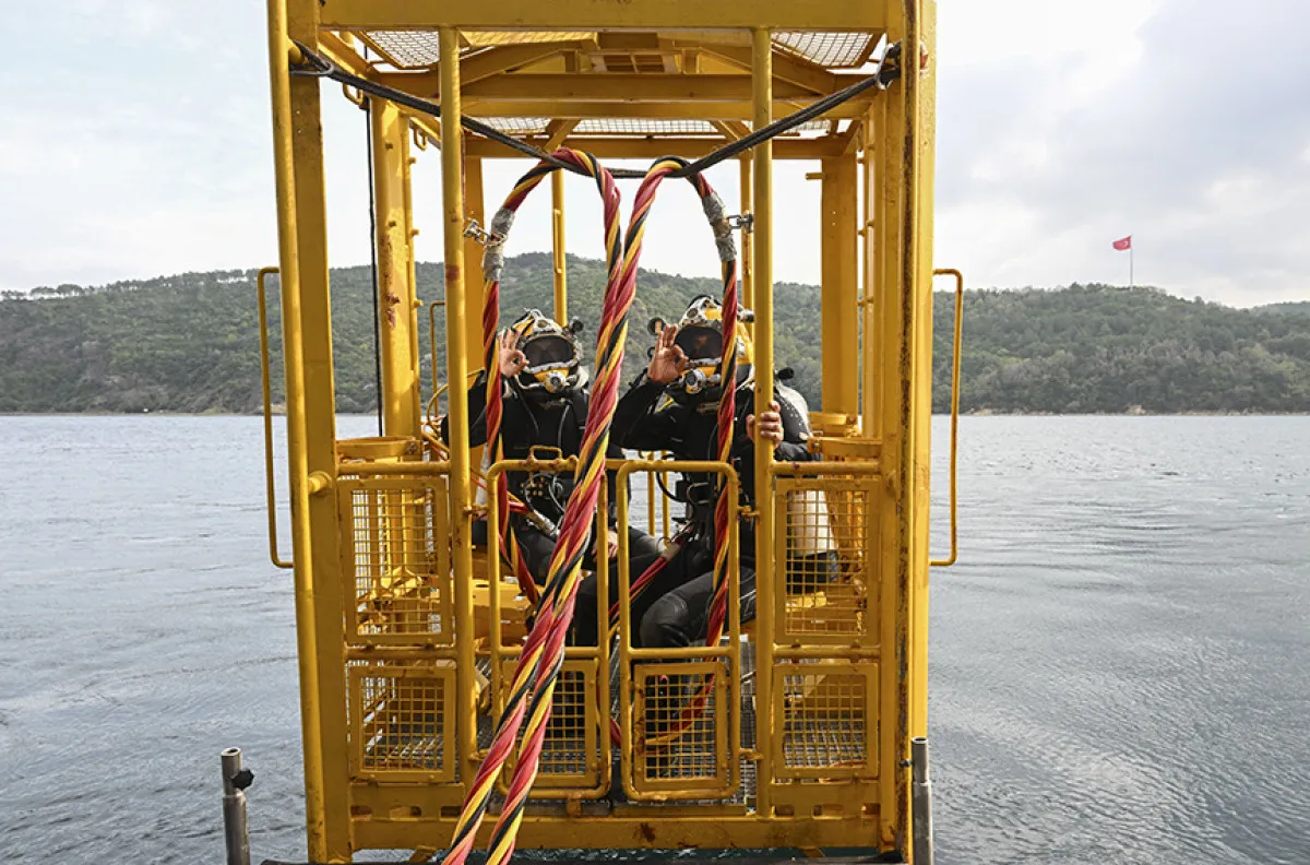 Tcg Alemdar 68 Metrelik Zorlu Görevi Tamamladı5