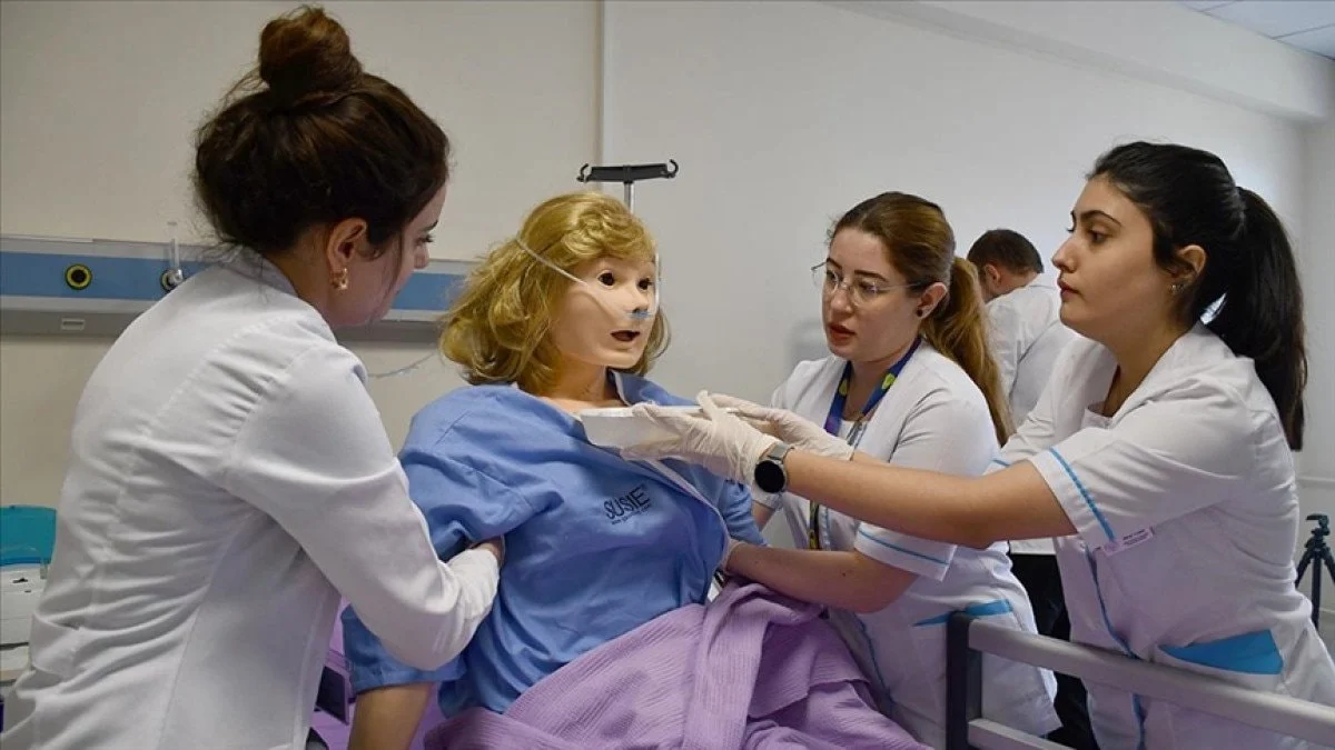 2026 Hemşire Maaşları Belli Oldu En Düşük Ücret Ne Kadar?1