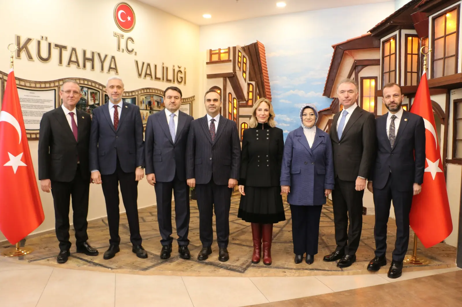 Bakan Kacır, Kütahya Valisi Işın’ı Ziyaret Etti