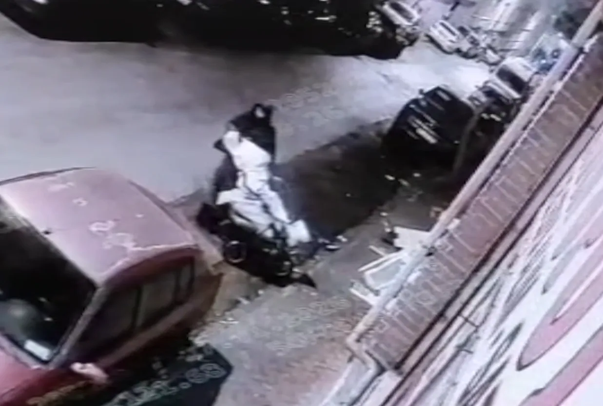 Eskişehir'de Bebek Arabasıyla Yapılan Hırsızlık Kamerada (2)