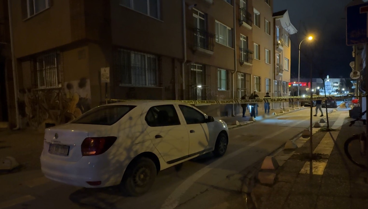 Eskişehir’de Çıkan Bıçaklı Kavgada 1 Kişi Yaralandı