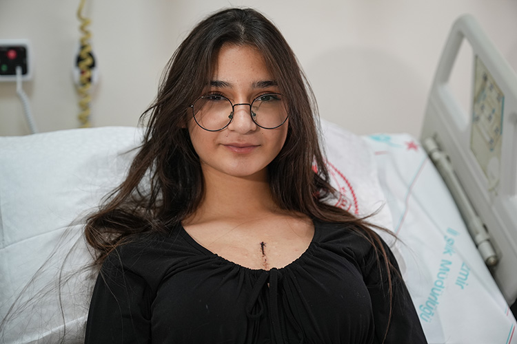 Futbol Sevgisi 15 Yaşındaki Yağmur’un Kalbini Kurtardı2