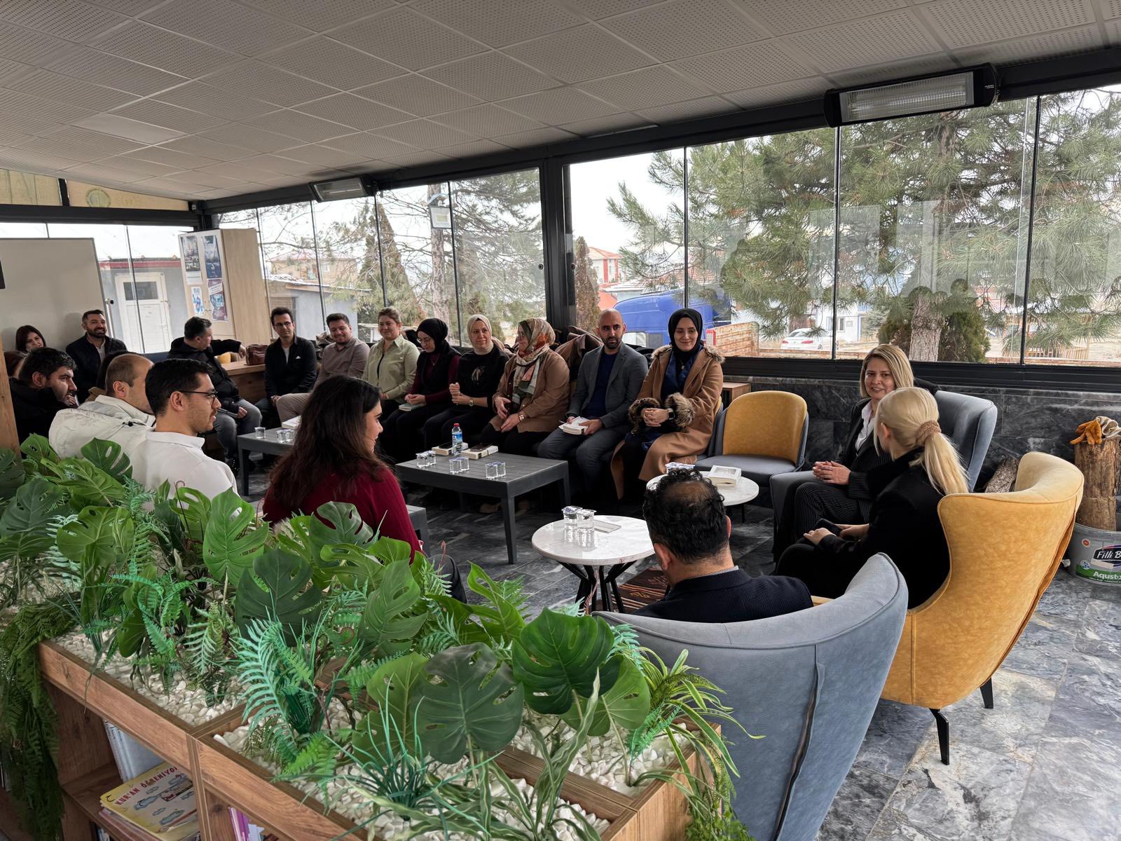Kütahya Altıntaş Kaymakamı Kitap Söyleşisine Katıldı,
