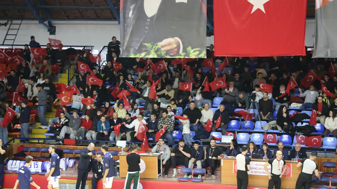 Kütahya Belediyespor, Sahasında Kazanmayı Bildi6