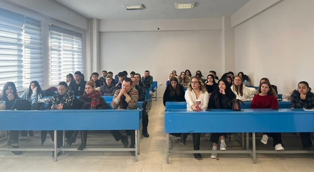 Kütahya Çavdarhisar’da Mezunlar Deneyimlerini Anlattı 1