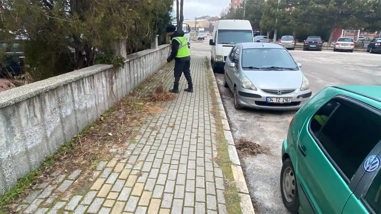 Kütahya Cumhuriyet Mahallesi’nde Temizlik Çalışması Yapıldı1
