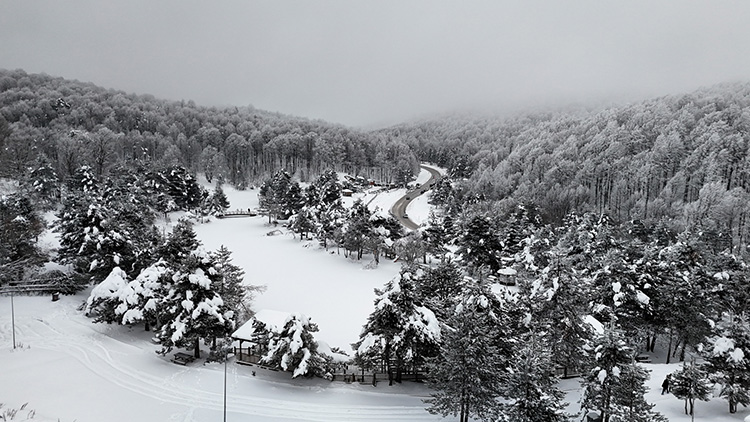 Kütahya Domaniç Dağları'nda Yarıyıl Tatili Yoğunluğu Yaşanıyor (2)