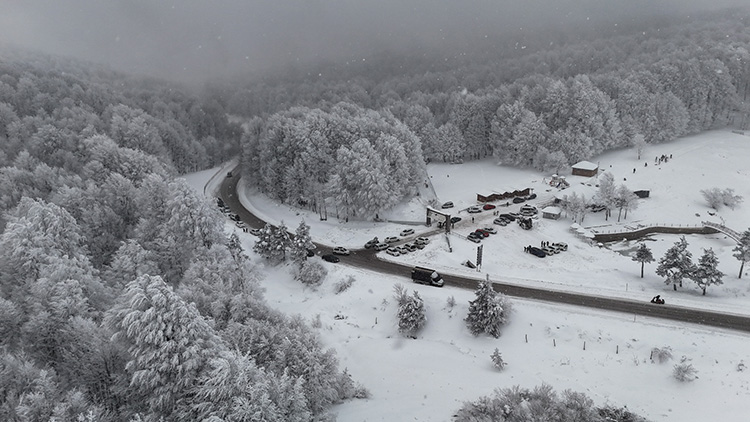 Kütahya Domaniç Dağları'nda Yarıyıl Tatili Yoğunluğu Yaşanıyor (3)