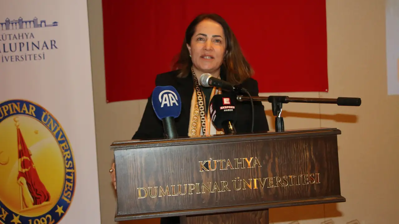 Kütahya Dpü’de “Aile Üniversitesi” Ilk Mezunlarını Verdi7