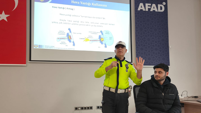 Kütahya’da Afad Personeline Elektrikli Araç Yangınları Eğitimi (1)