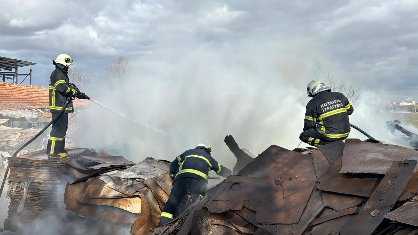 Kütahyada Depo Yangını1