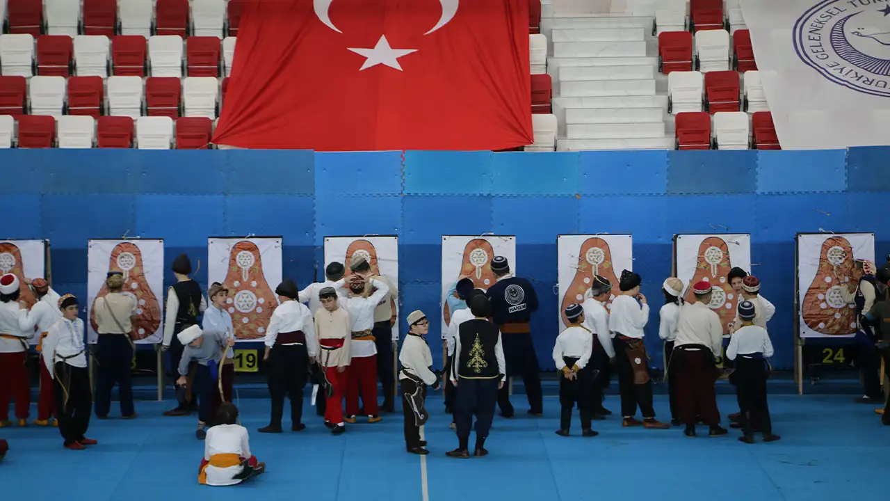 Kütahya’da Genç Okçular Birincilik Için Yarıştı4